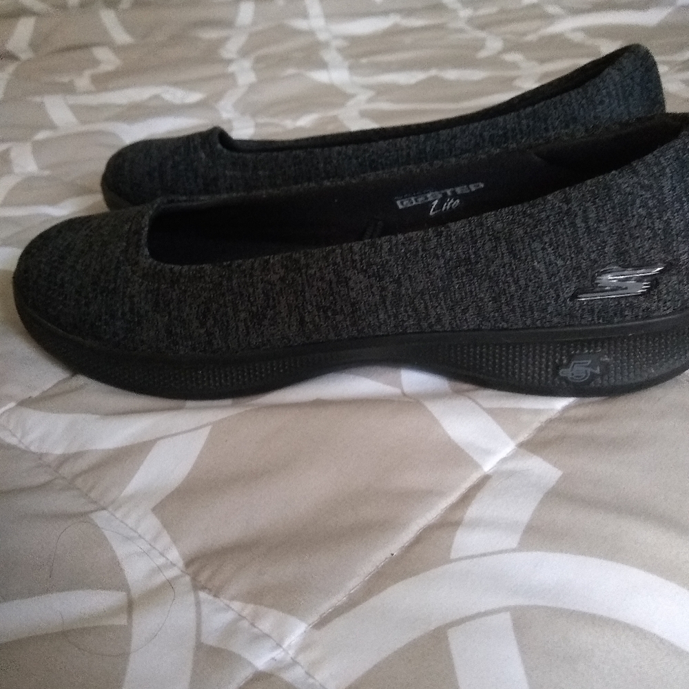 Sketchers Go Step Light